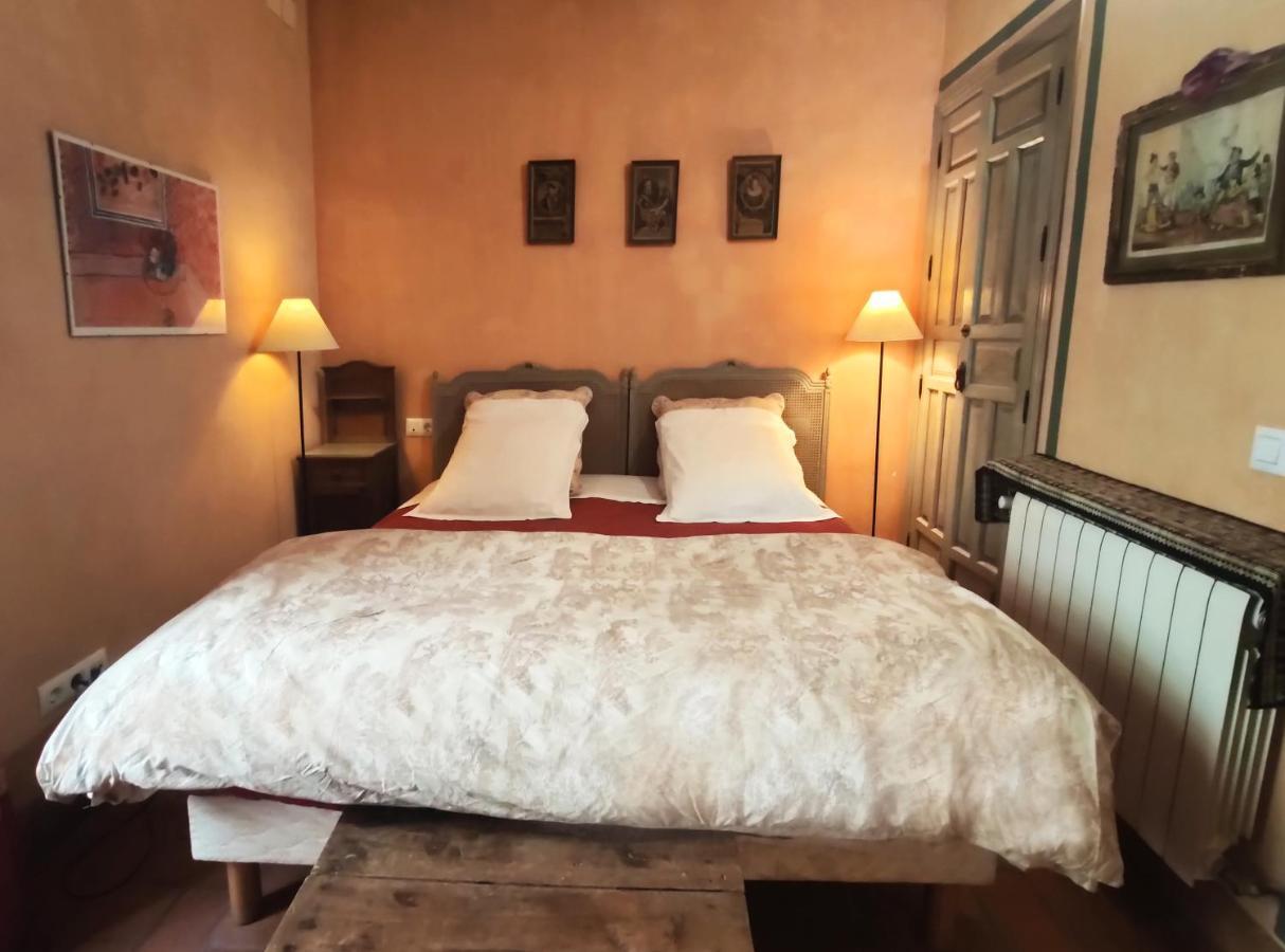 Casa Del Buen Viaje - Habitacion Solea Σεβίλλη Εξωτερικό φωτογραφία